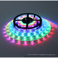 Type d&#39;élément de bandes lumineuses et source de lumière à bande WS2812B